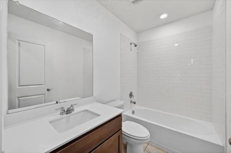 2812 Royal Denton TX 76209