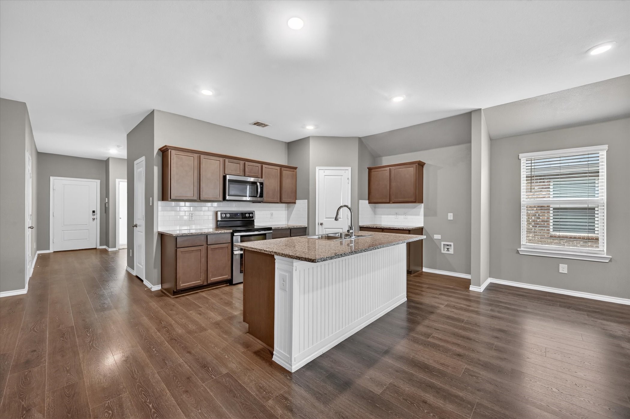 2812 Royal Denton TX 76209