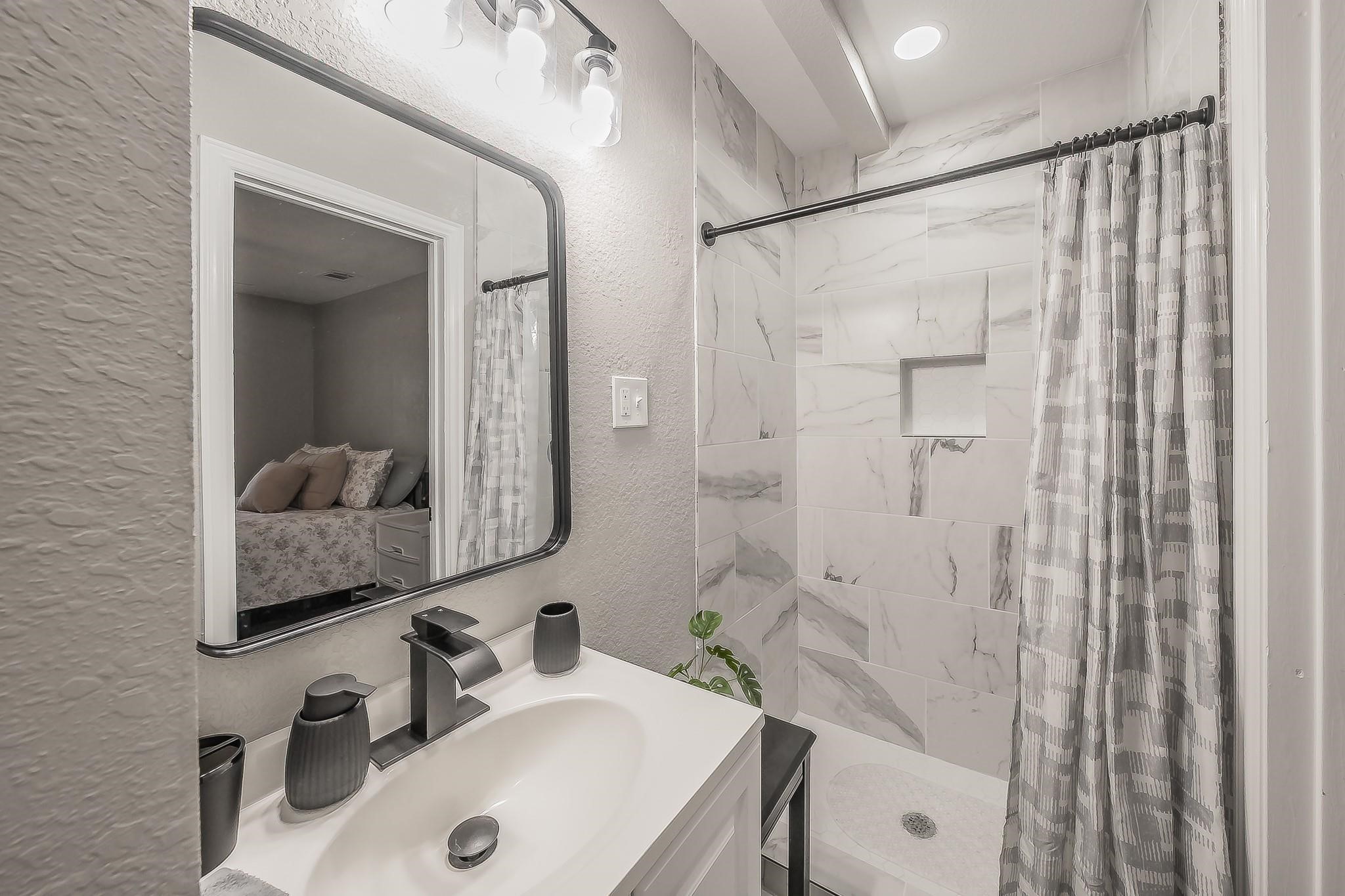 4506 Roberts Avenue Dallas TX 75215