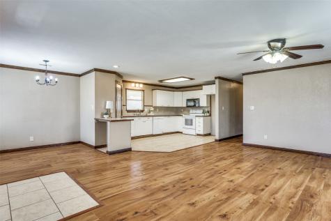 401 Ashwood Street Azle TX 76020