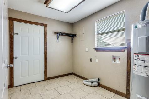 401 Ashwood Street Azle TX 76020