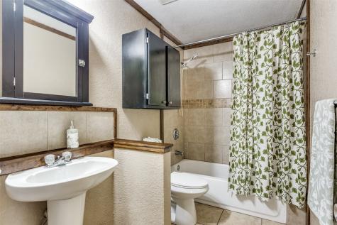 401 Ashwood Street Azle TX 76020