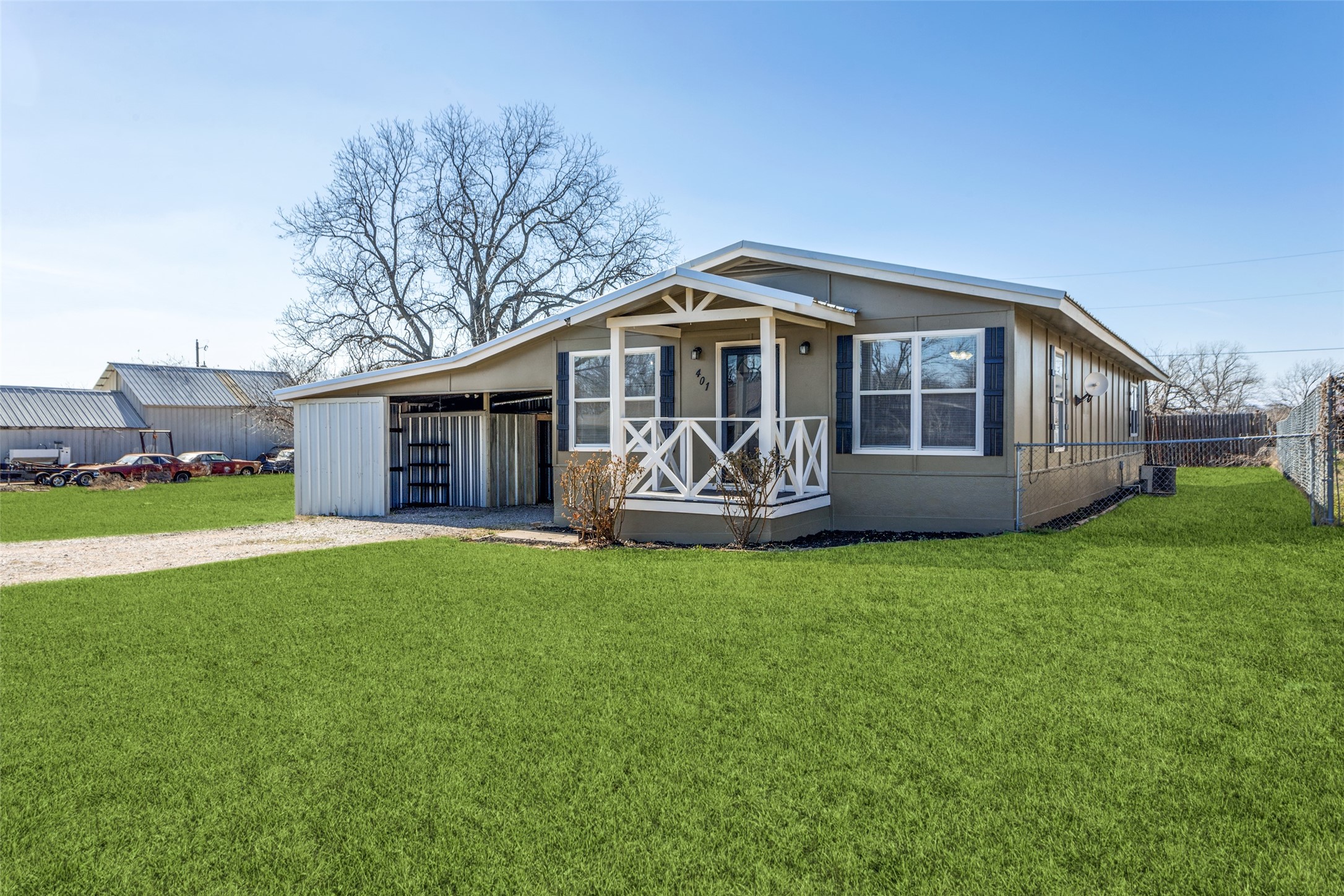 401 Ashwood Street Azle TX 76020