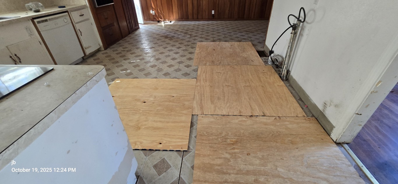 1314 S Azalea Drive Tyler TX 75701