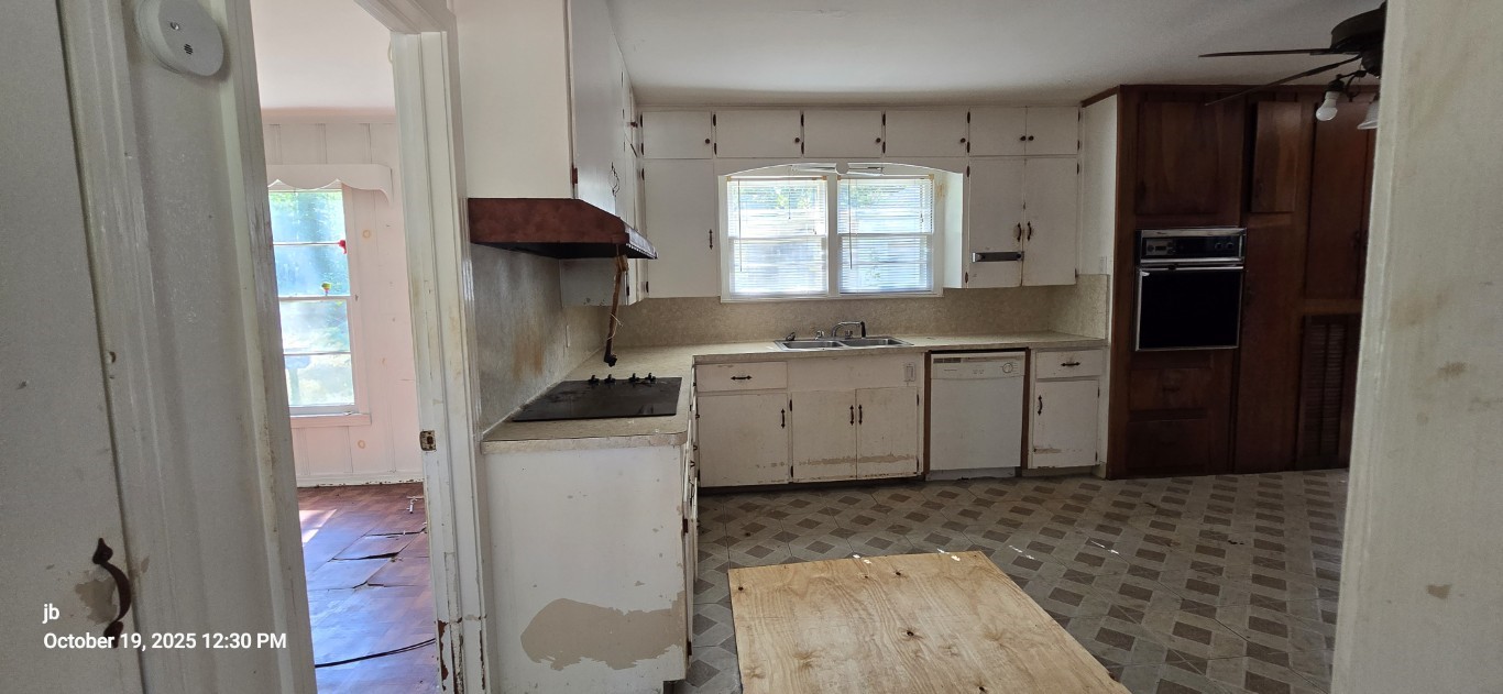 1314 S Azalea Drive Tyler TX 75701