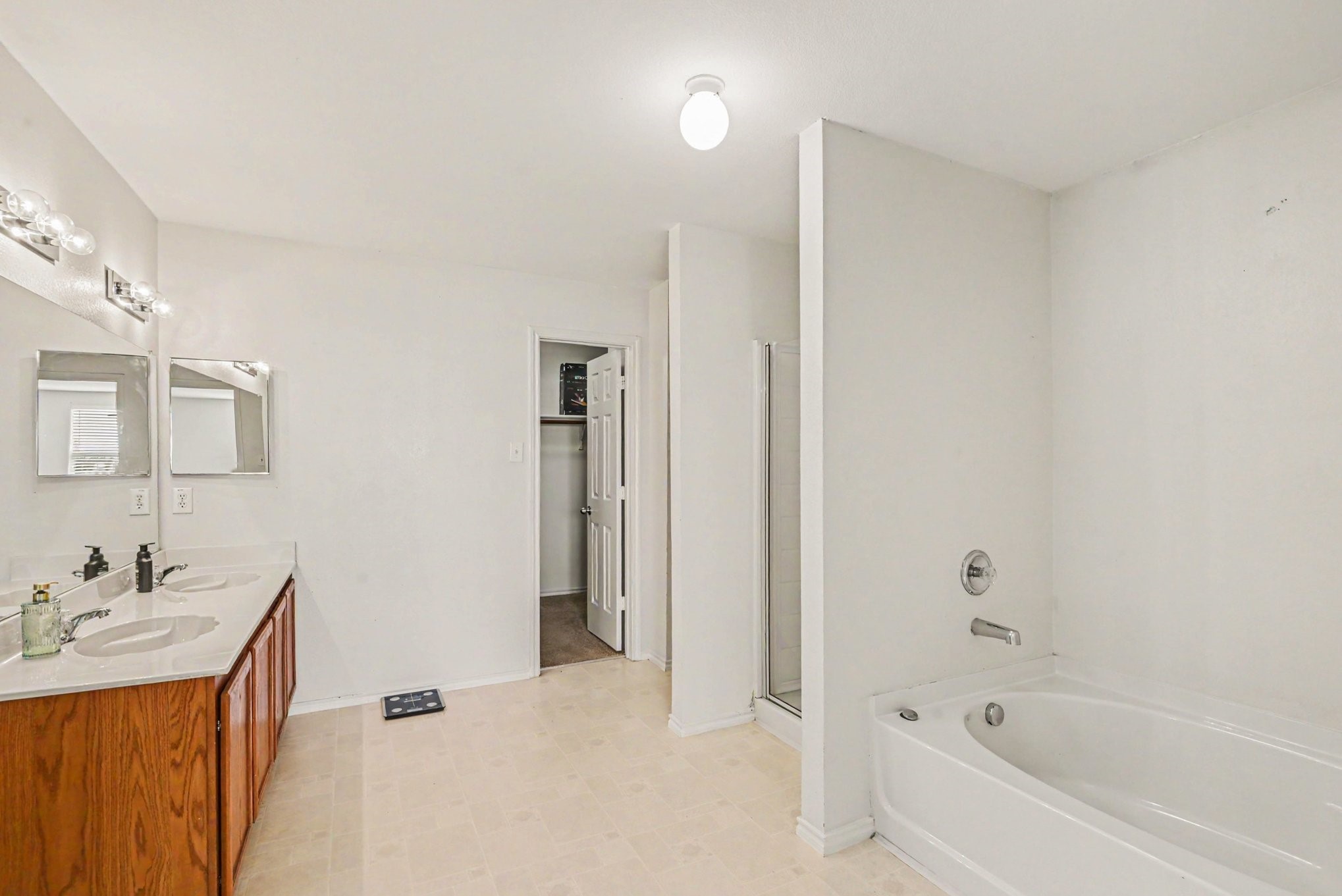 6220 Thoroughbred Trail Denton TX 76210