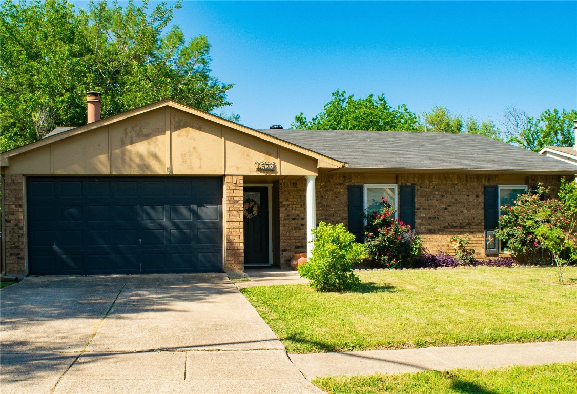 6921 Fallbrook Court Fort Worth TX 76120