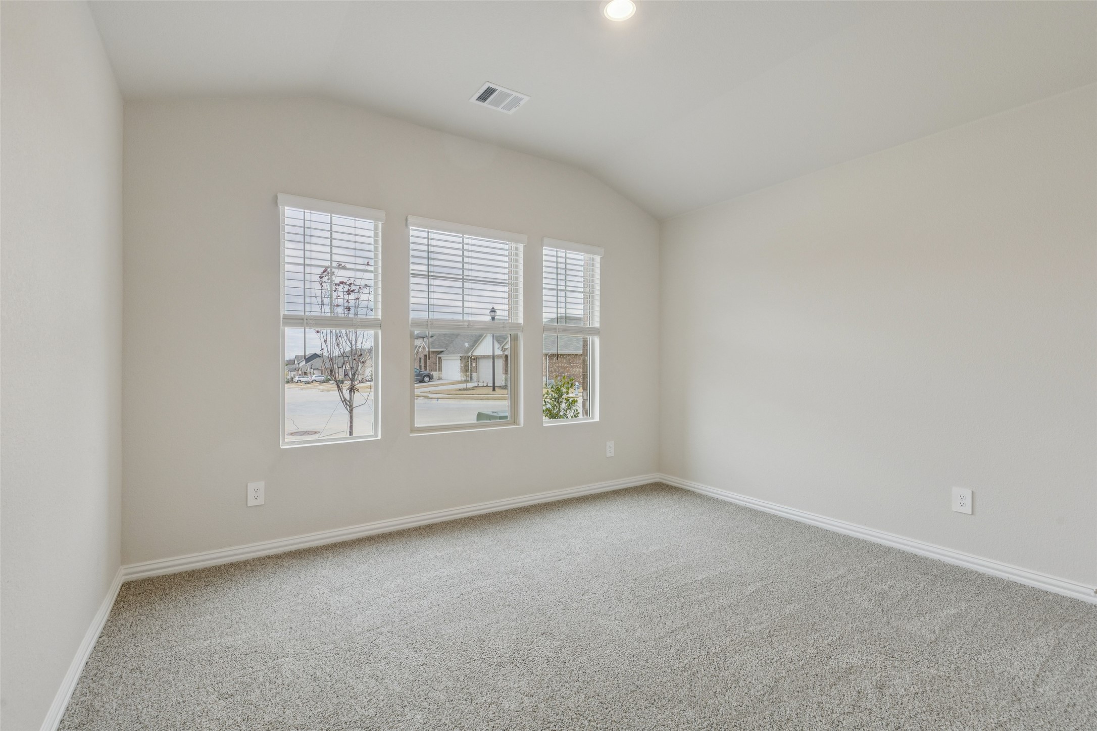 522 Castle Road Sherman TX 75092