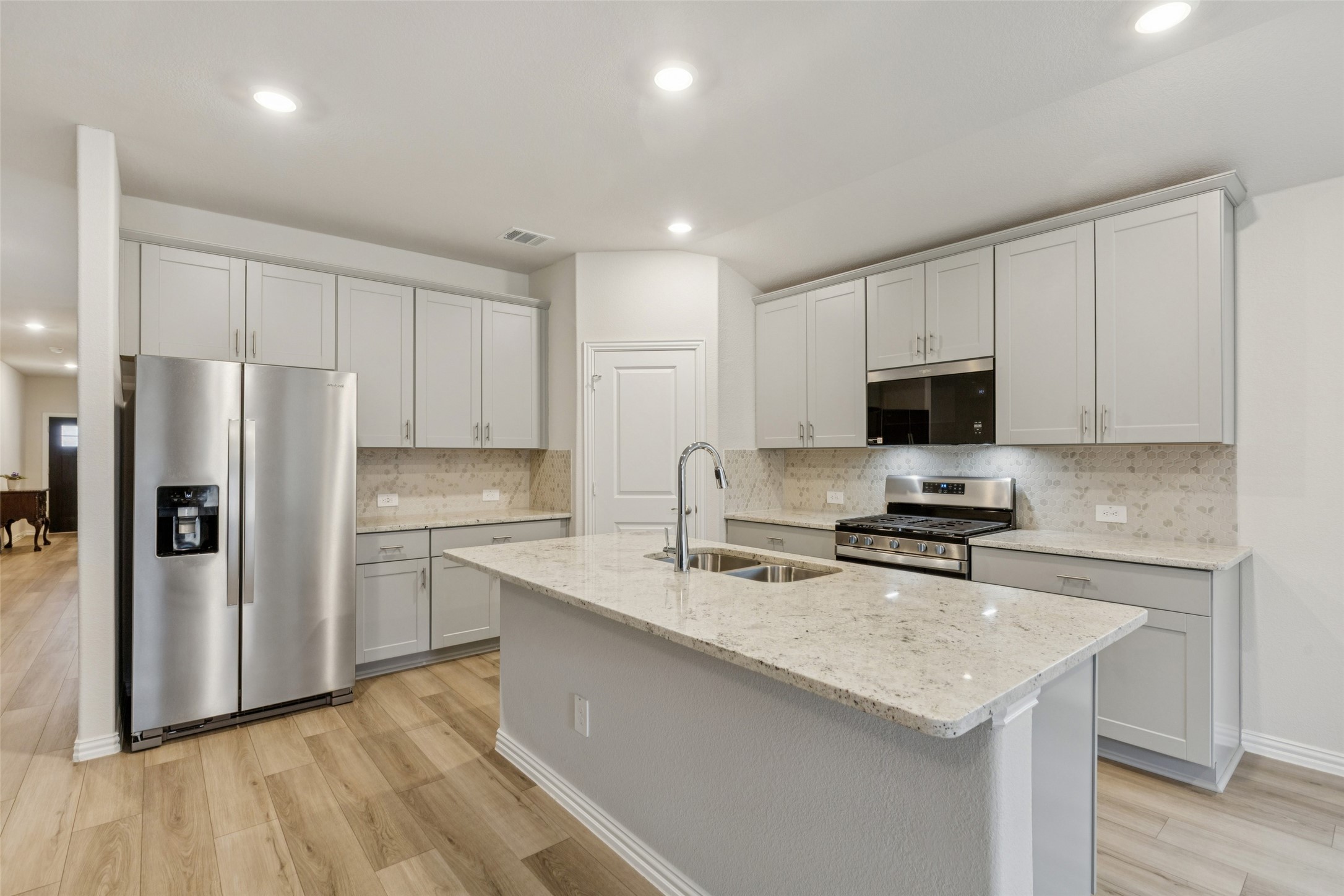 522 Castle Road Sherman TX 75092