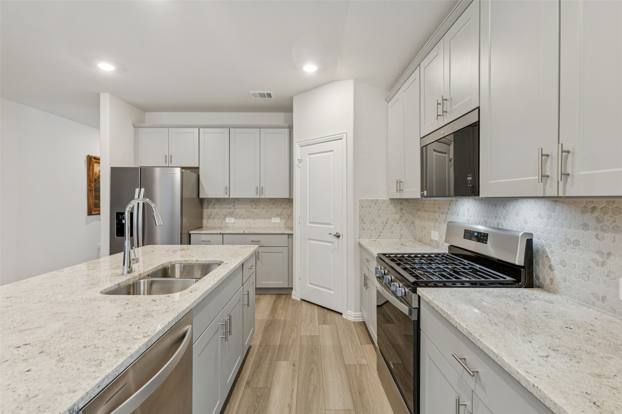 522 Castle Road Sherman TX 75092
