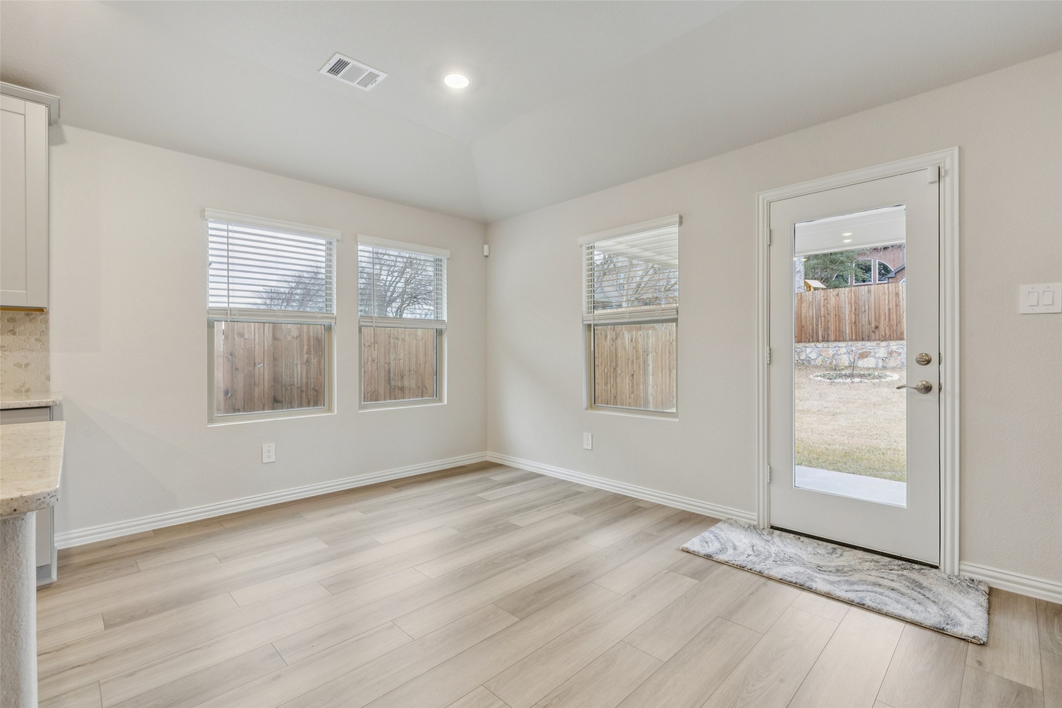 522 Castle Road Sherman TX 75092