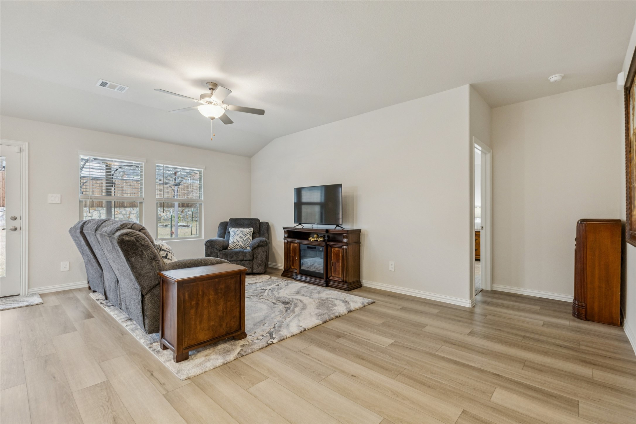 522 Castle Road Sherman TX 75092