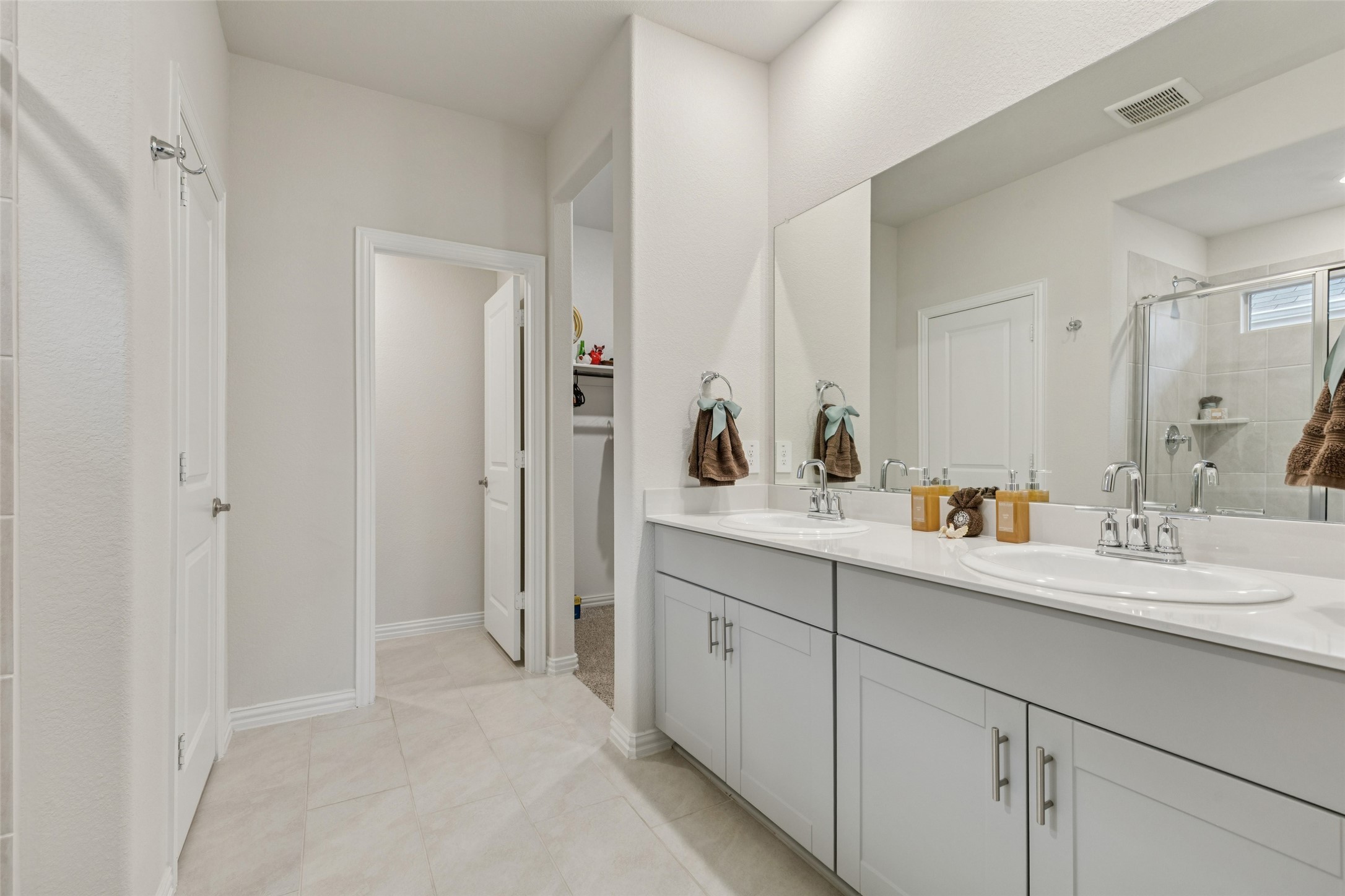 522 Castle Road Sherman TX 75092