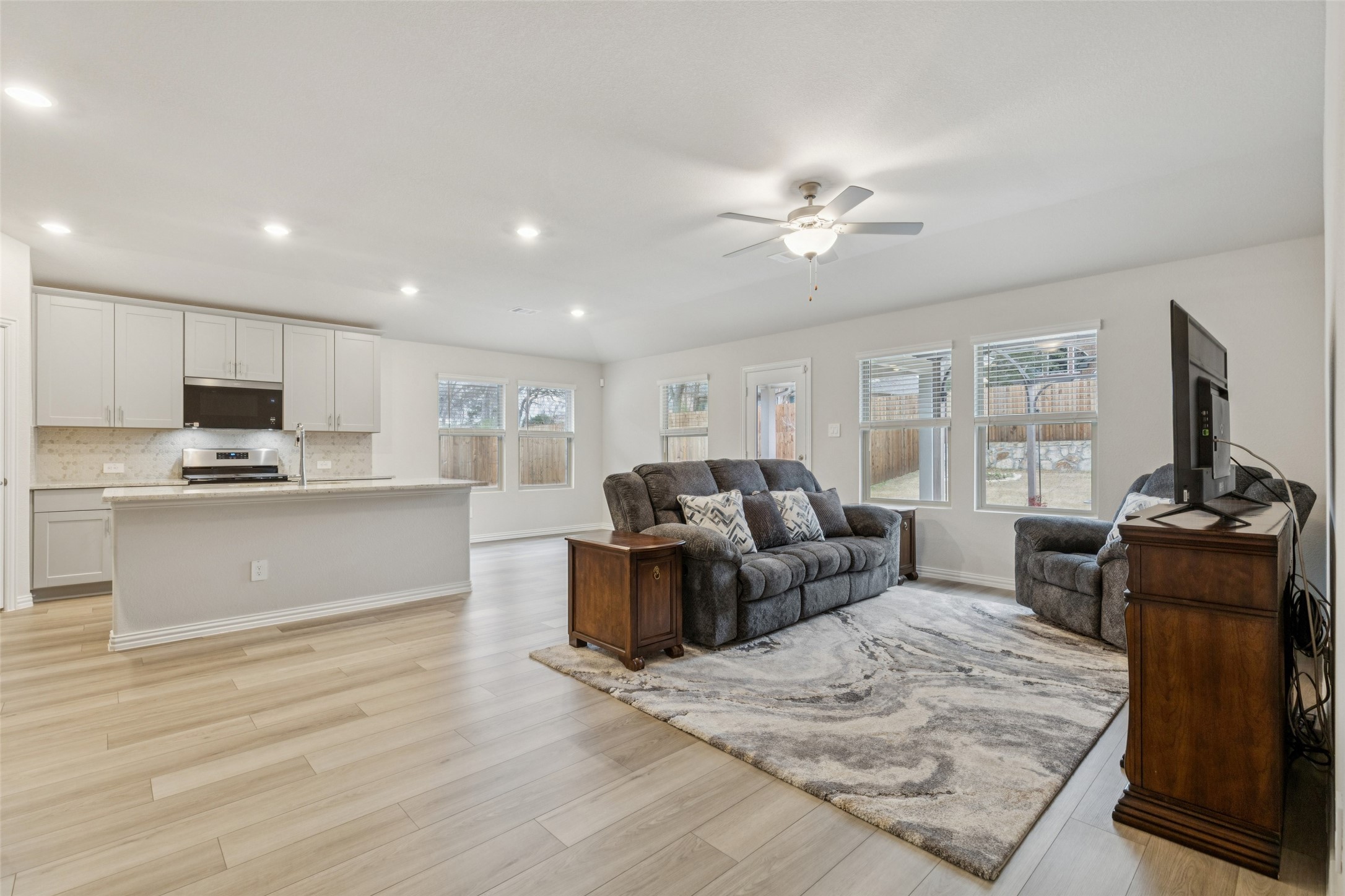 522 Castle Road Sherman TX 75092