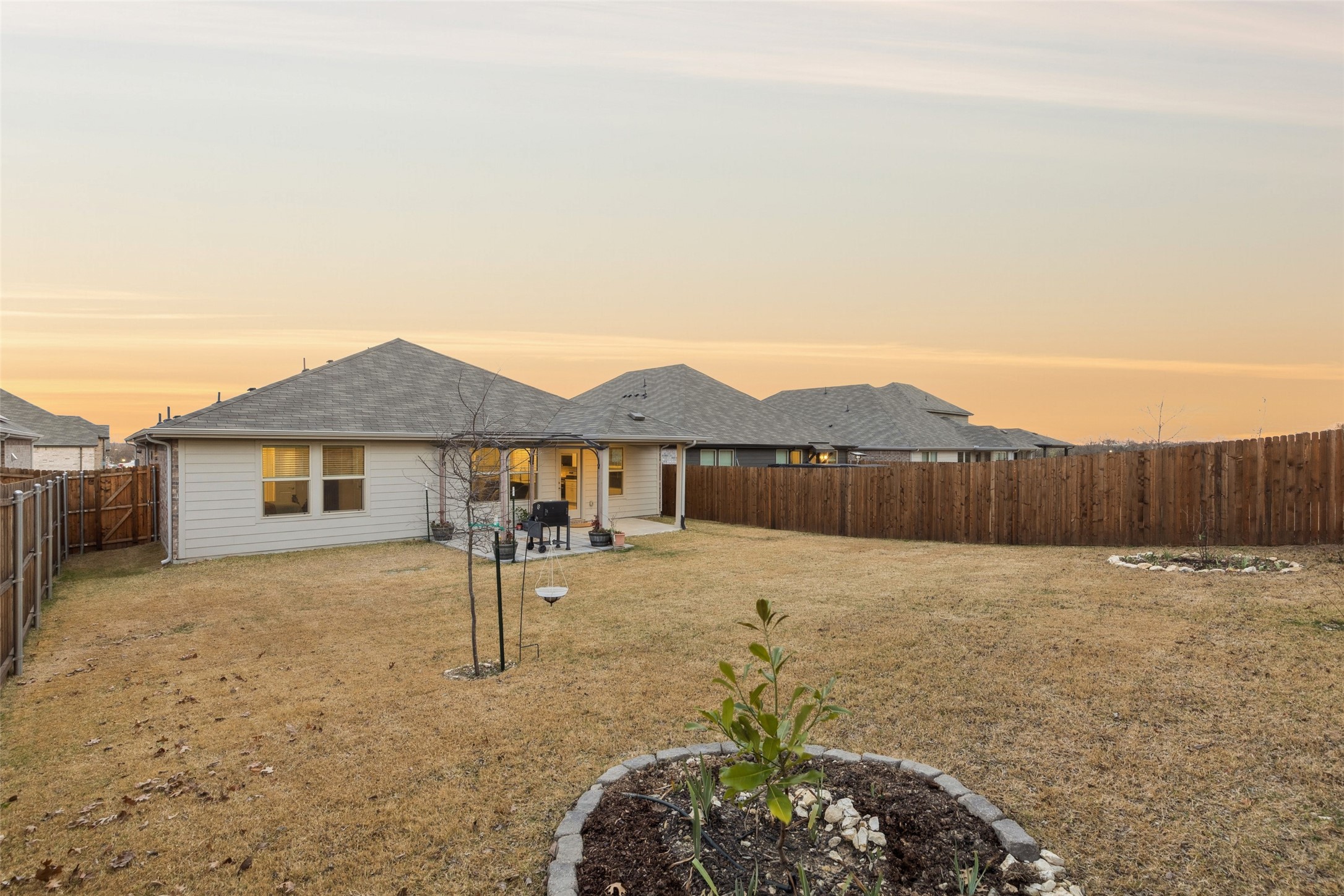 522 Castle Road Sherman TX 75092