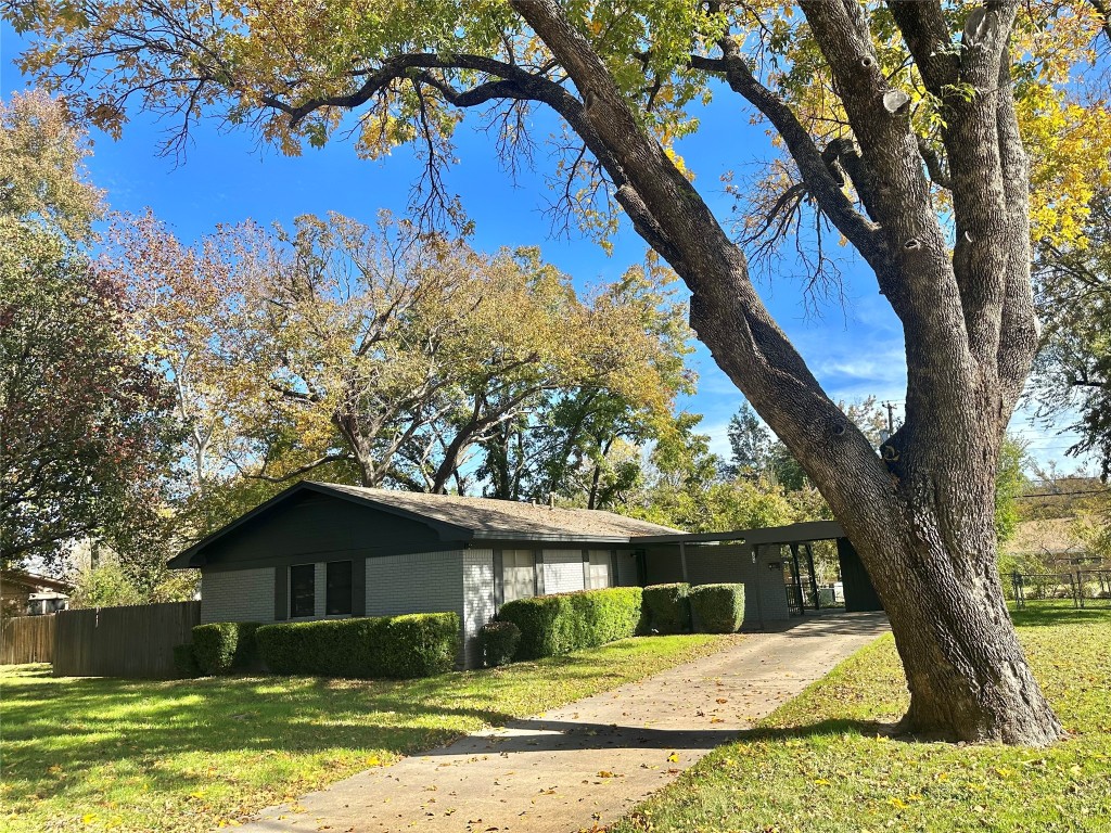 304 Line Drive Gainesville TX 76240