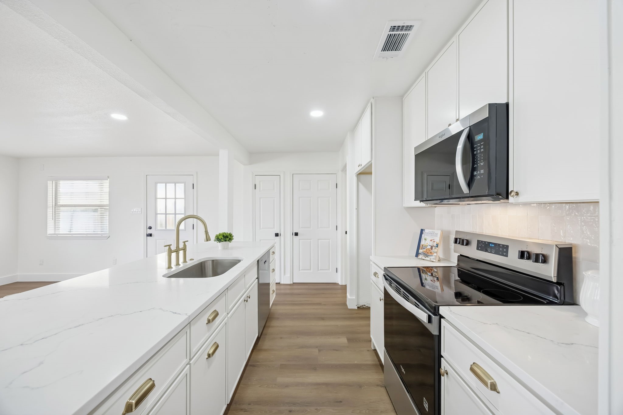 2917 Gardenia Drive Garland TX 75041