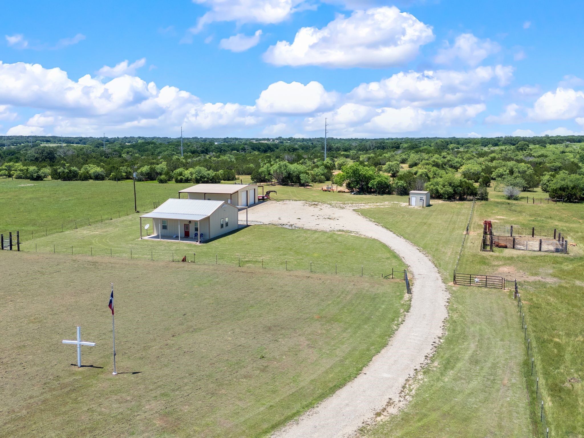 184 County Road 2484 Hico TX 76457