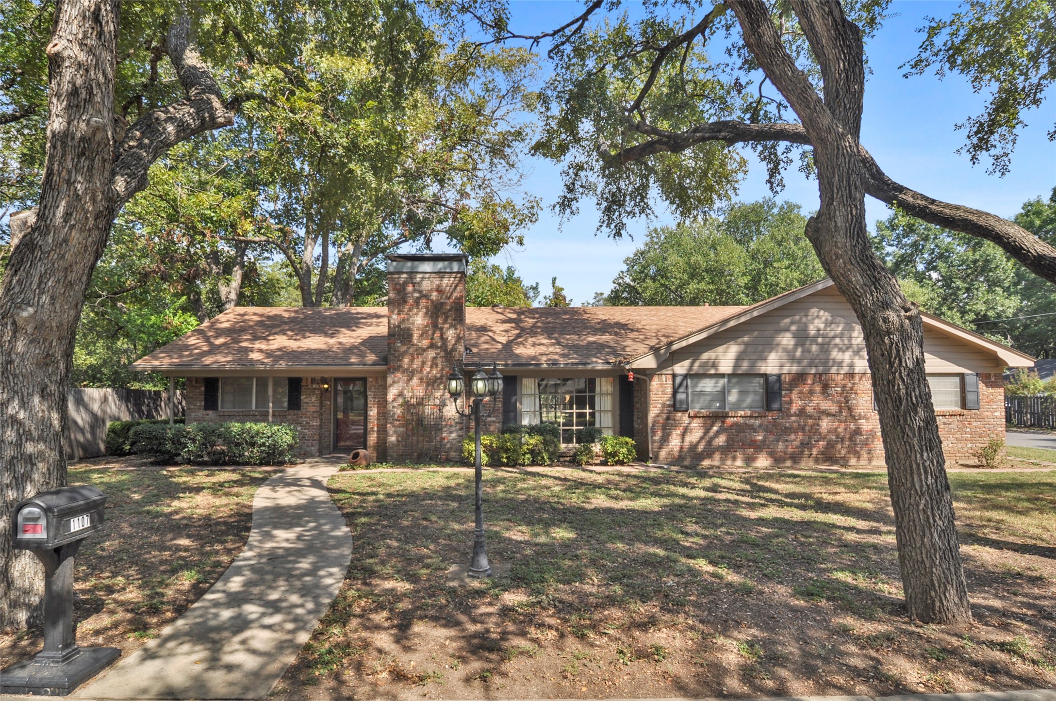 1107 Stanwood Avenue Cleburne TX 76033