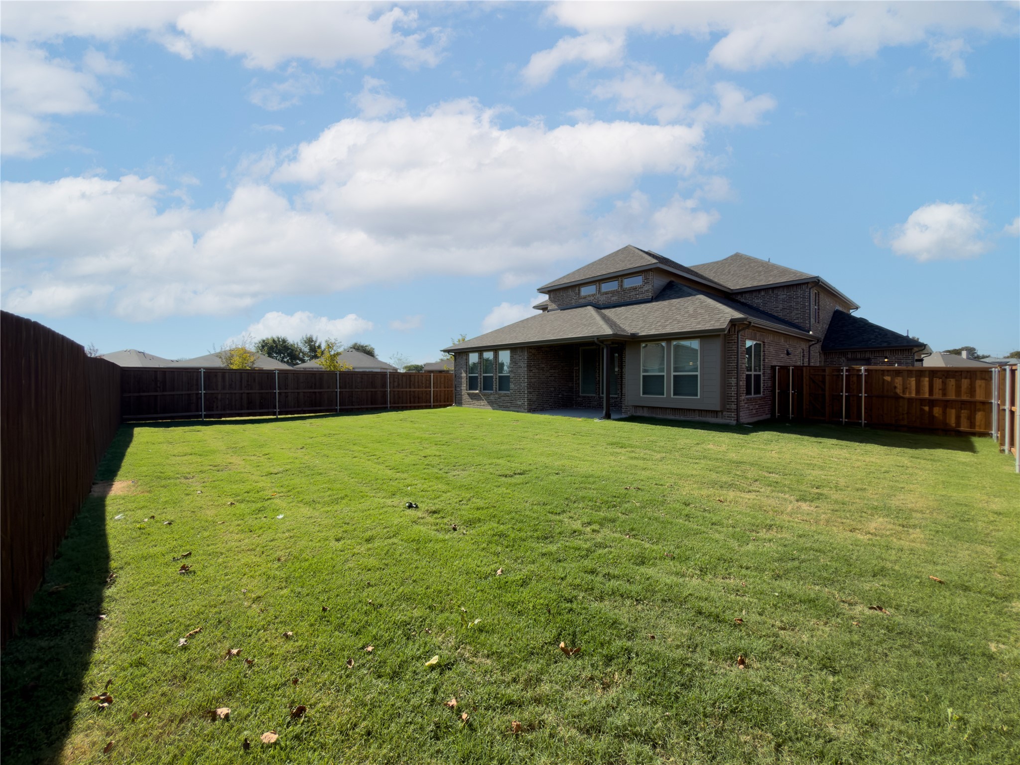 119 National Court Forney TX 75126