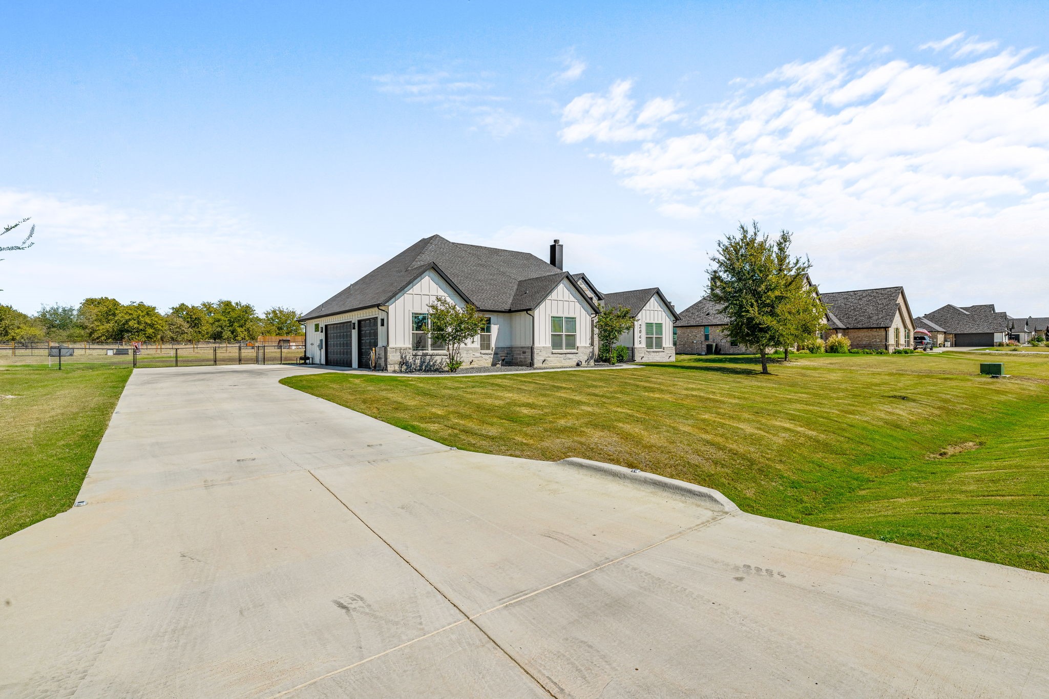 2045 Sunset Ridge Drive Weatherford TX 76087