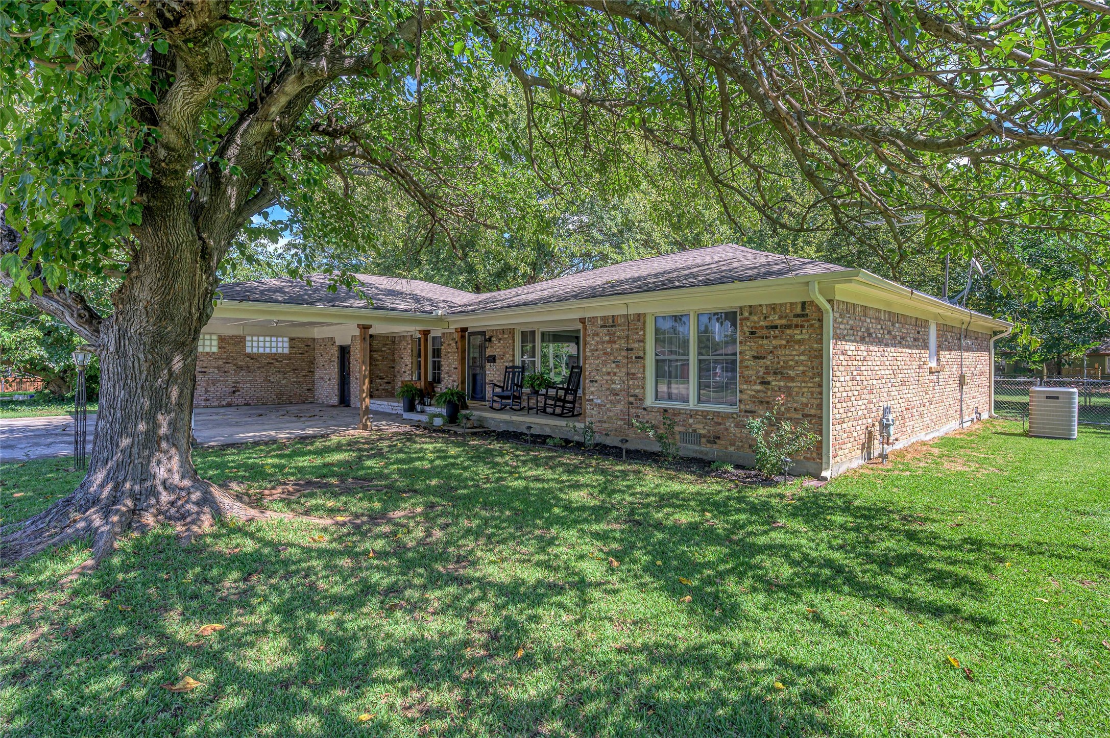 112 Pecan Street Whitesboro TX 76273