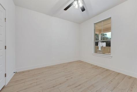 518 Berke Street Newark TX 76071