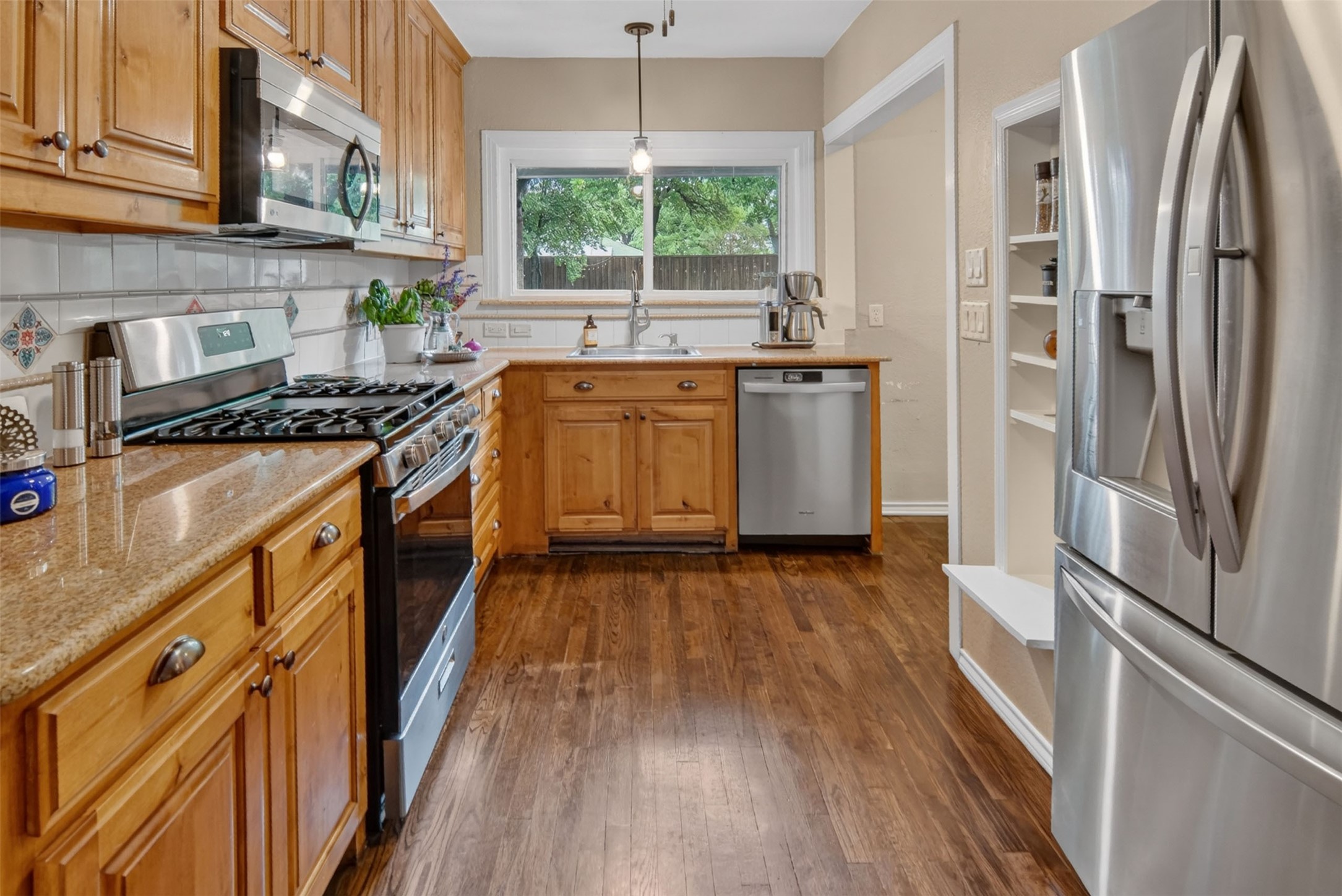 720 Merritt Street River Oaks TX 76114
