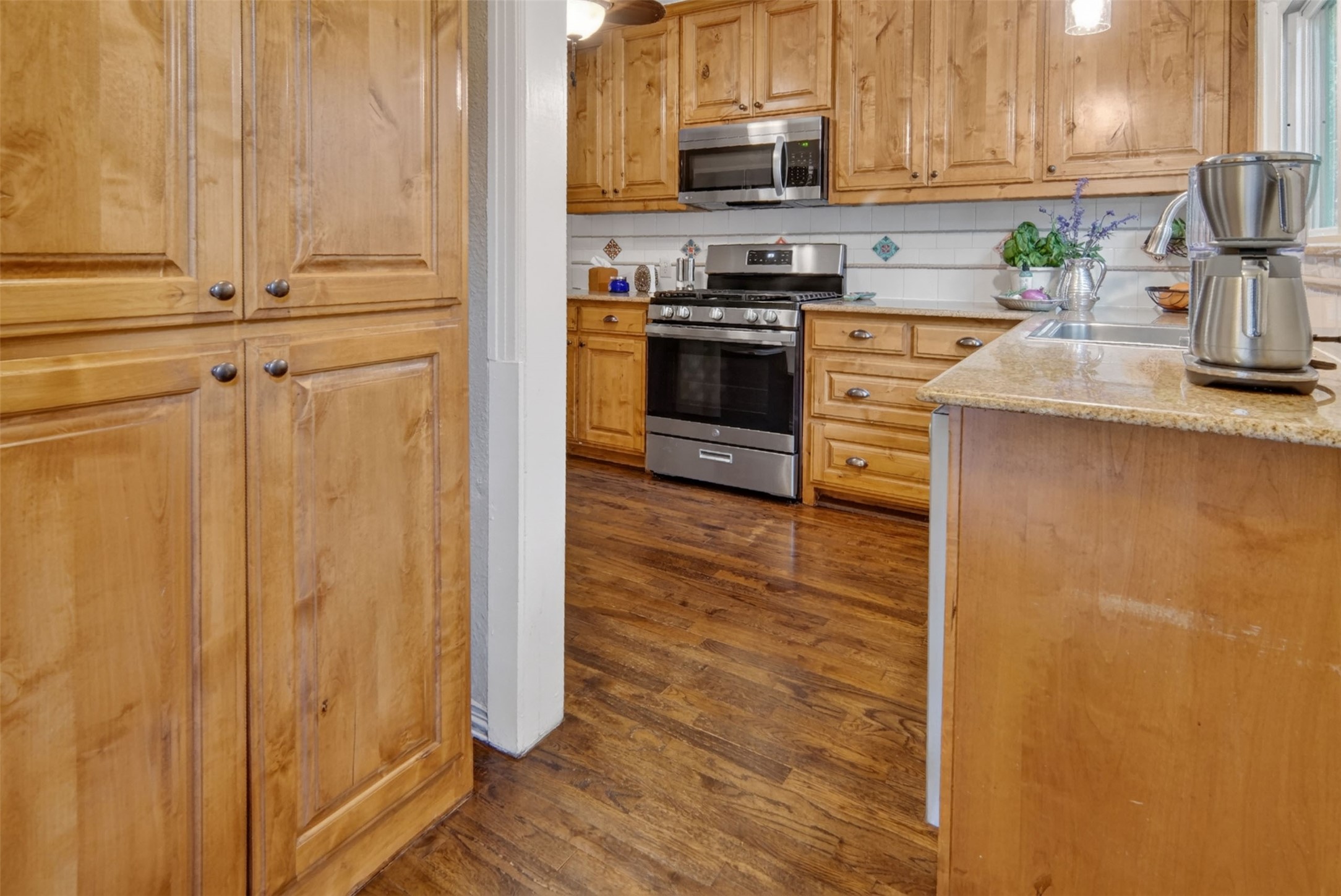 720 Merritt Street River Oaks TX 76114