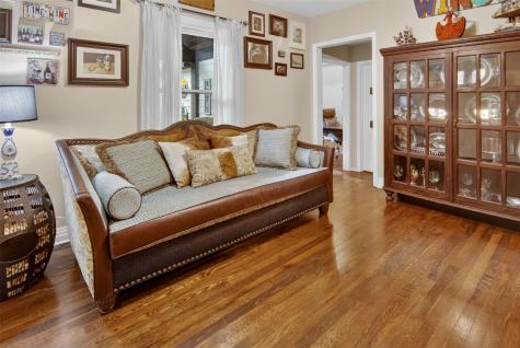720 Merritt Street River Oaks TX 76114