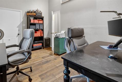 720 Merritt Street River Oaks TX 76114