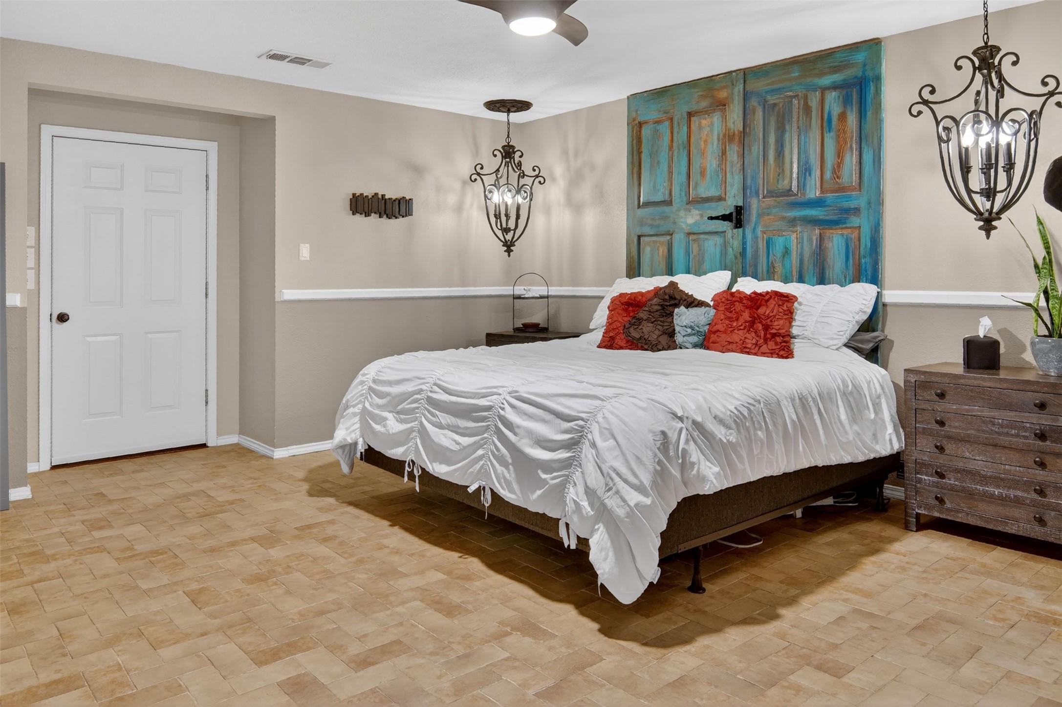 720 Merritt Street River Oaks TX 76114