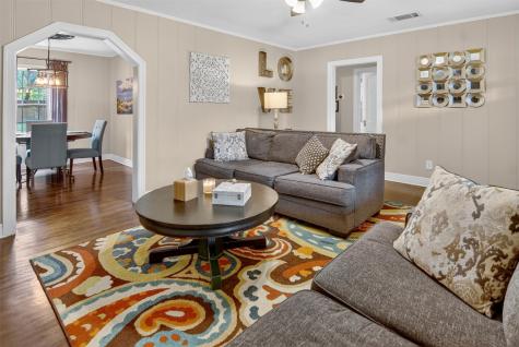 720 Merritt Street River Oaks TX 76114