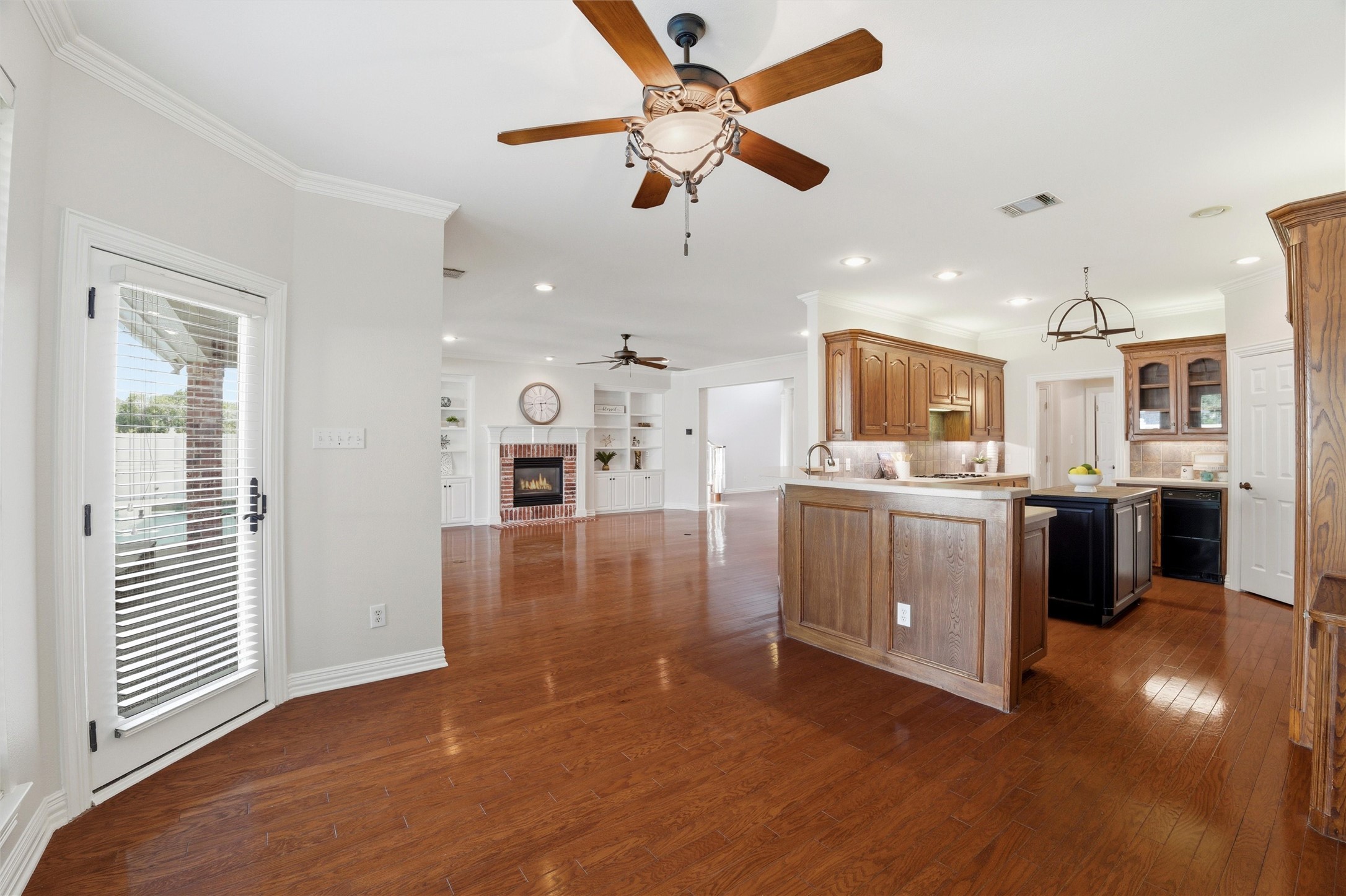 718 Morningside Drive Mansfield TX 76063