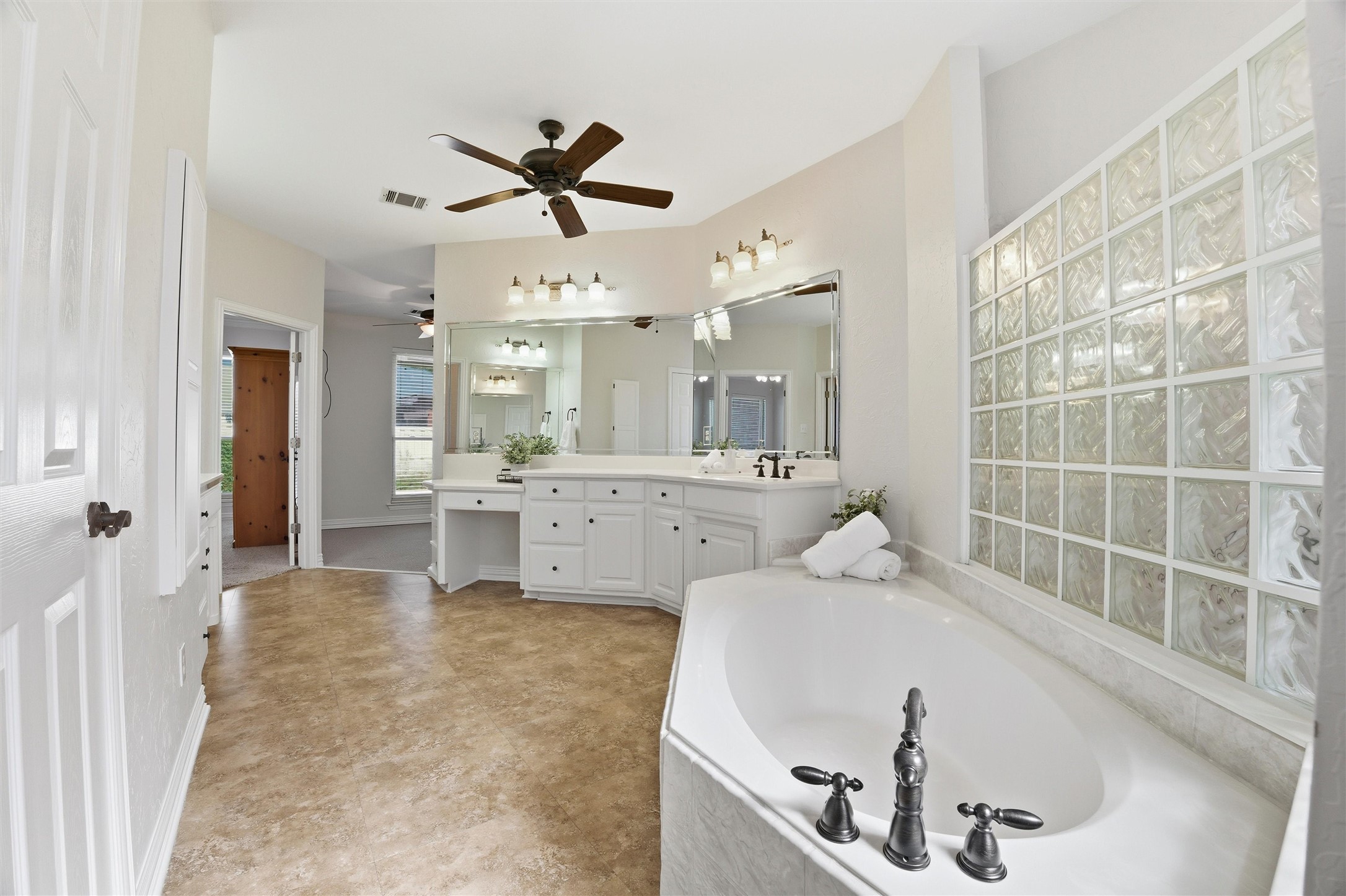 718 Morningside Drive Mansfield TX 76063