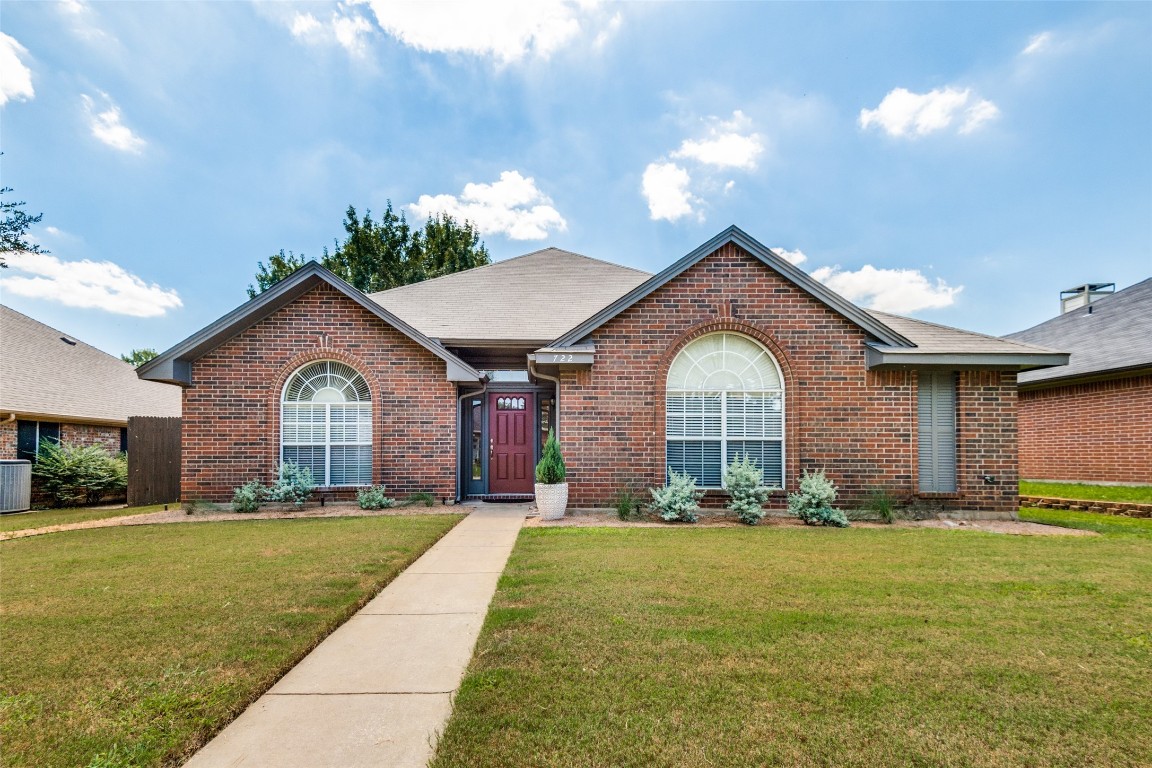722 Blue Oak Drive Lewisville TX 75067