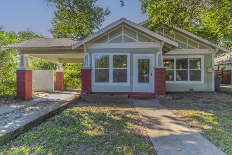 913 Panhandle Street Denton TX 76201