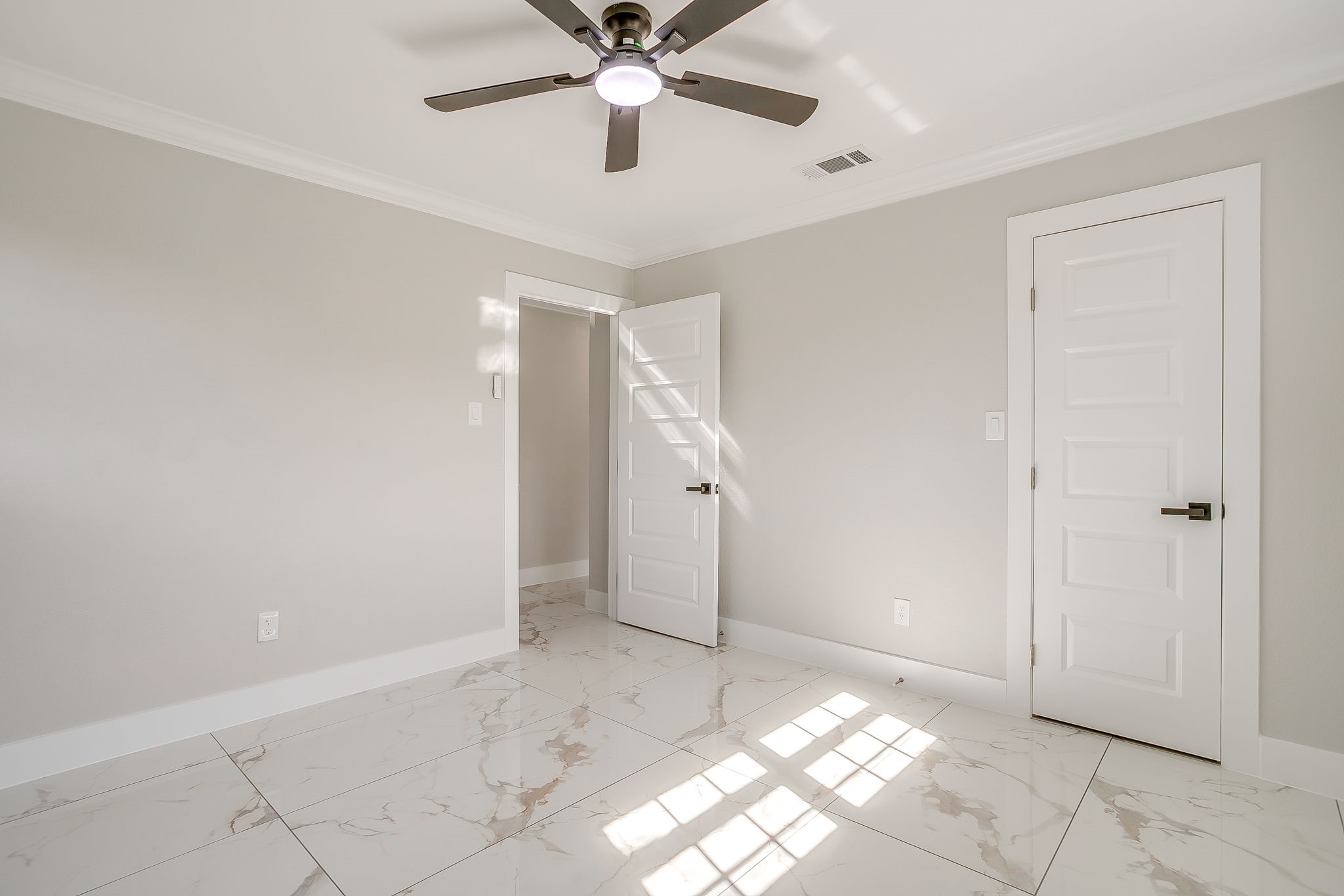 2512 Glen Garden Avenue Fort Worth TX 76119