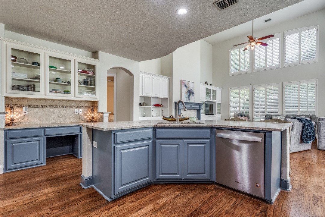 6909 Medallion Drive Plano TX 75024