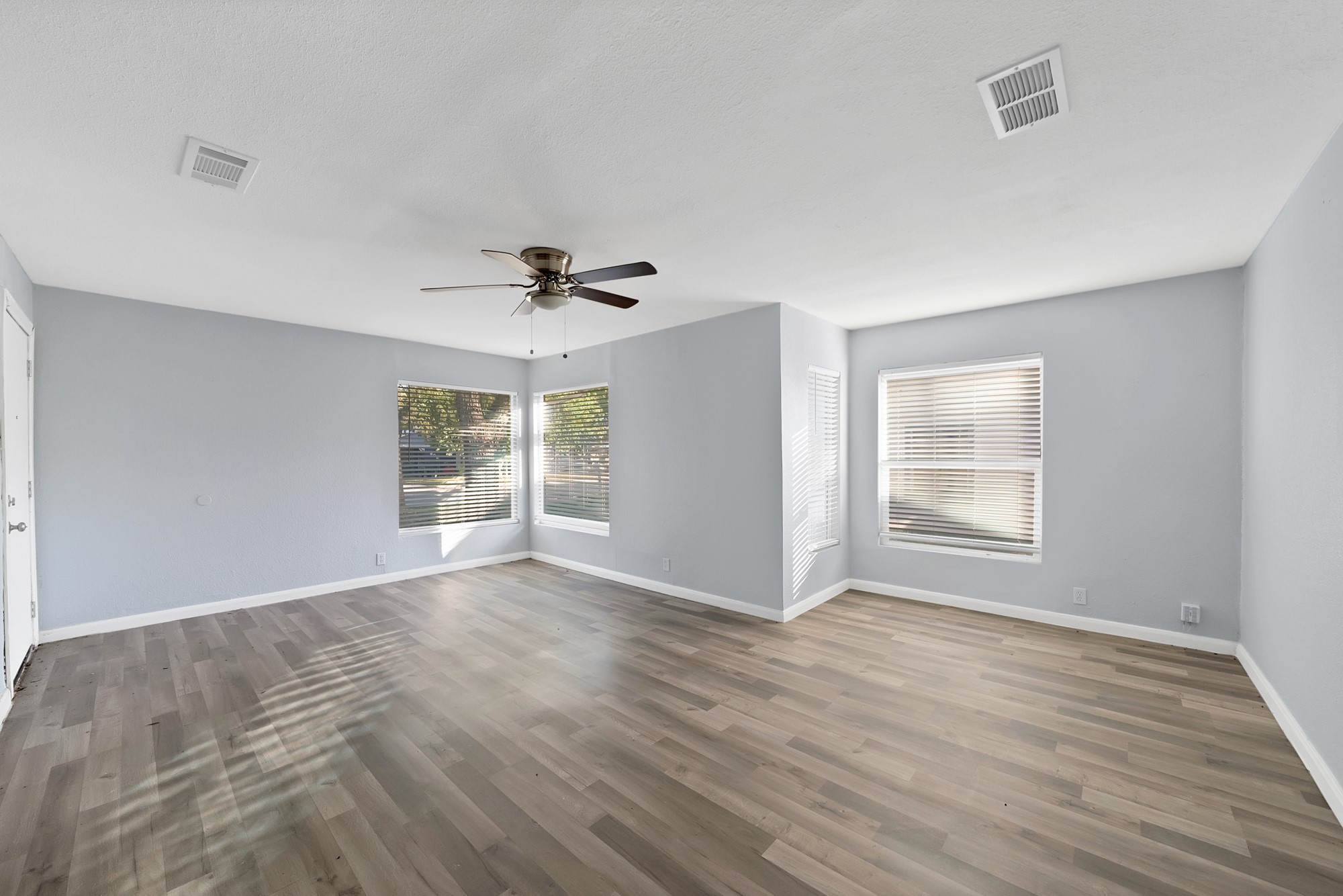 809 Hackamore Street White Settlement TX 76108