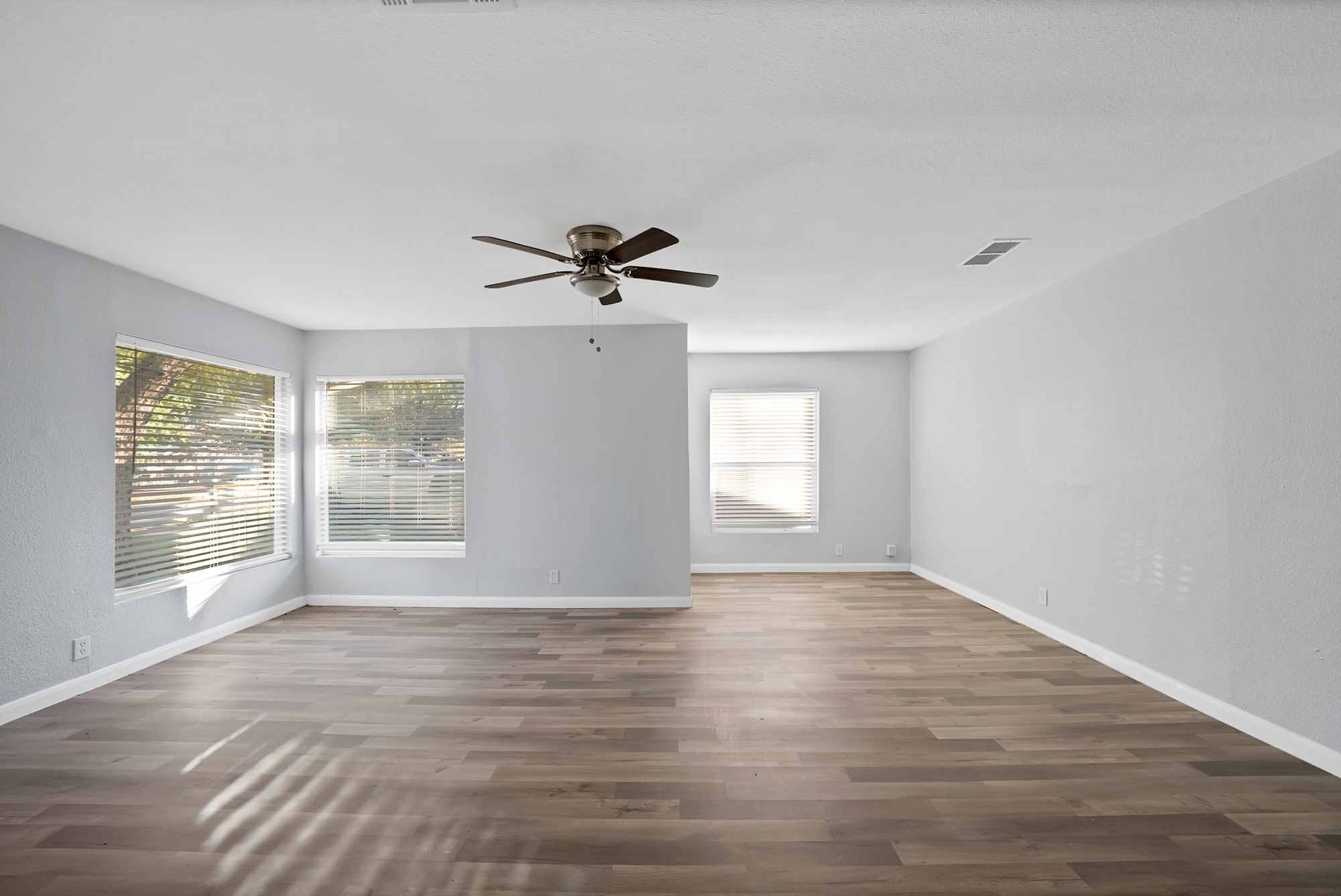 809 Hackamore Street White Settlement TX 76108