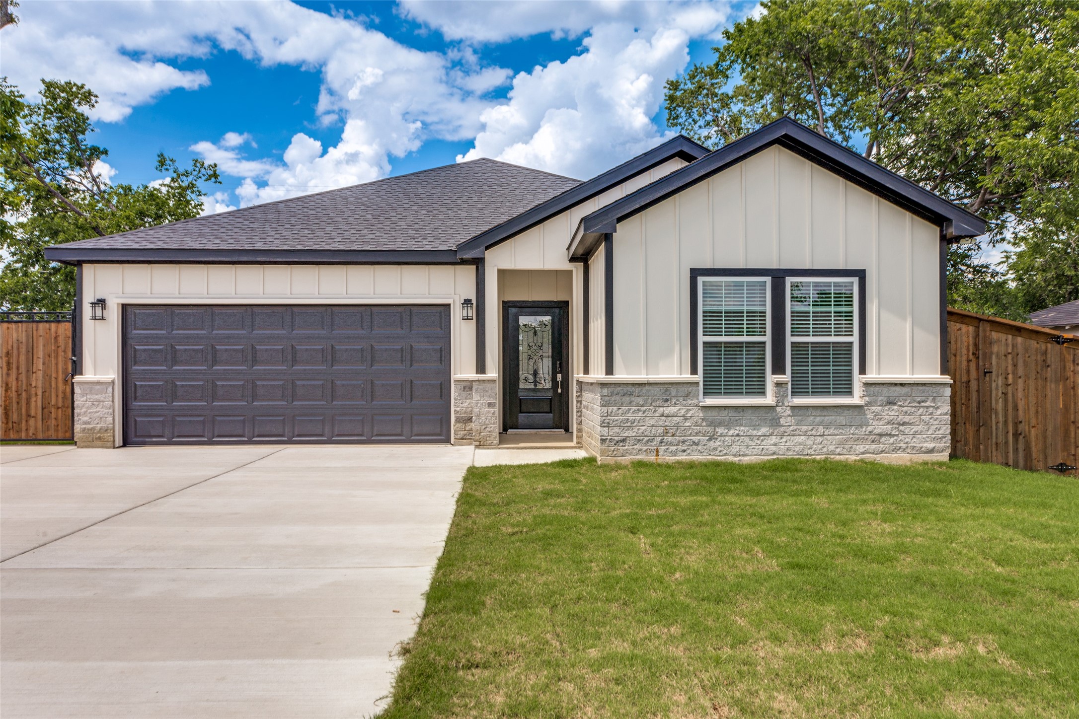 901 E Devitt Street Fort Worth TX 76110