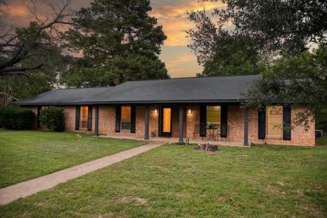 116 Donniebrook Street Palestine TX 75803