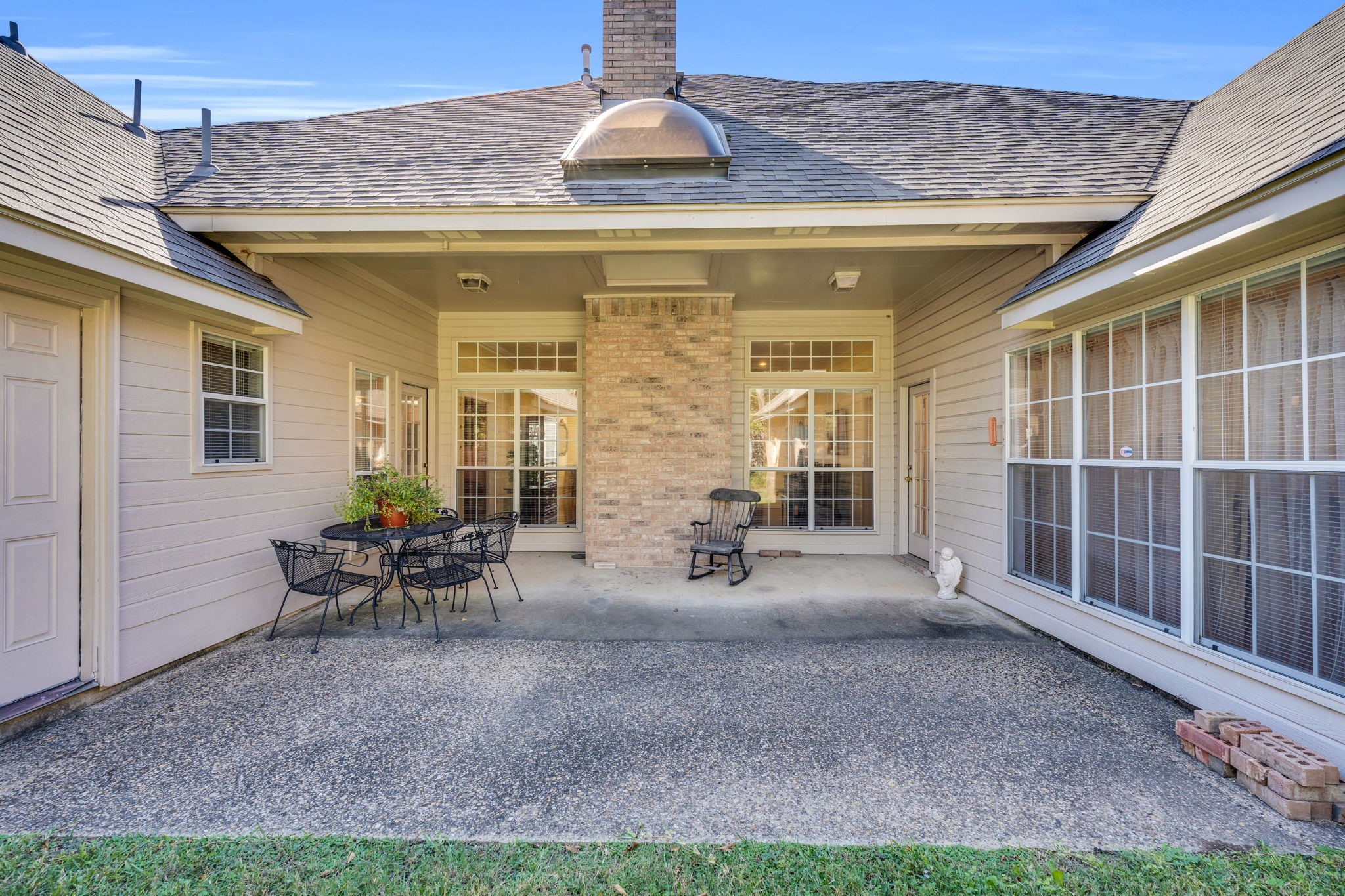 1713 Turtle Point Drive Desoto TX 75115