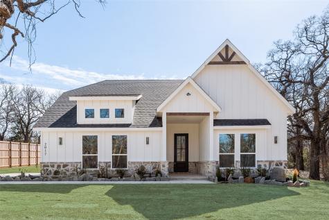 2017 Shady Creek Crossing Azle TX 76020