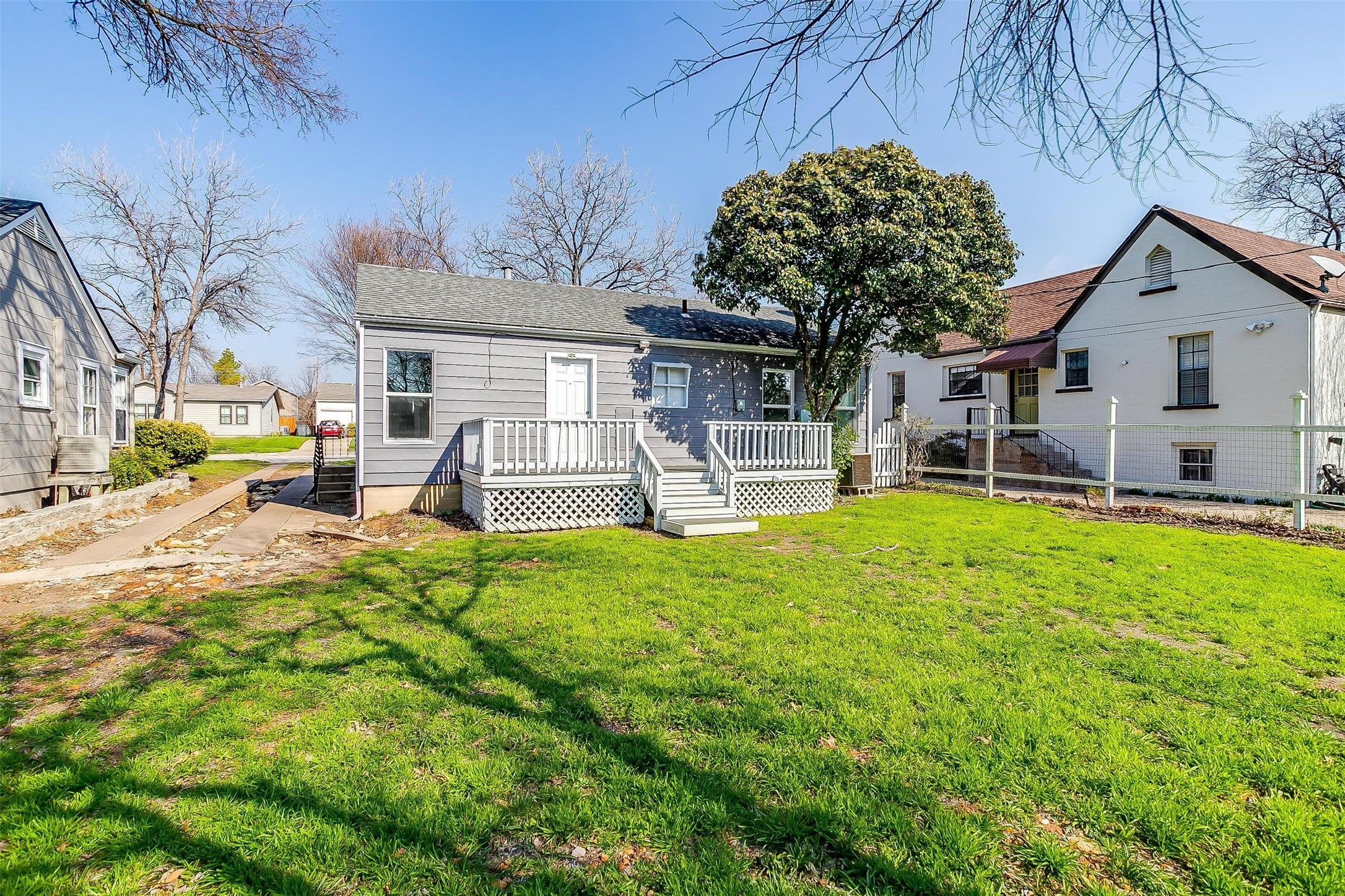 4921 Pershing Avenue Fort Worth TX 76107