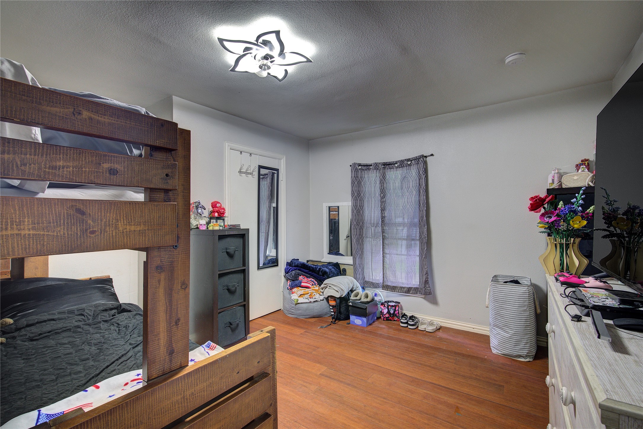 601 N 4th Street Wills Point TX 75169