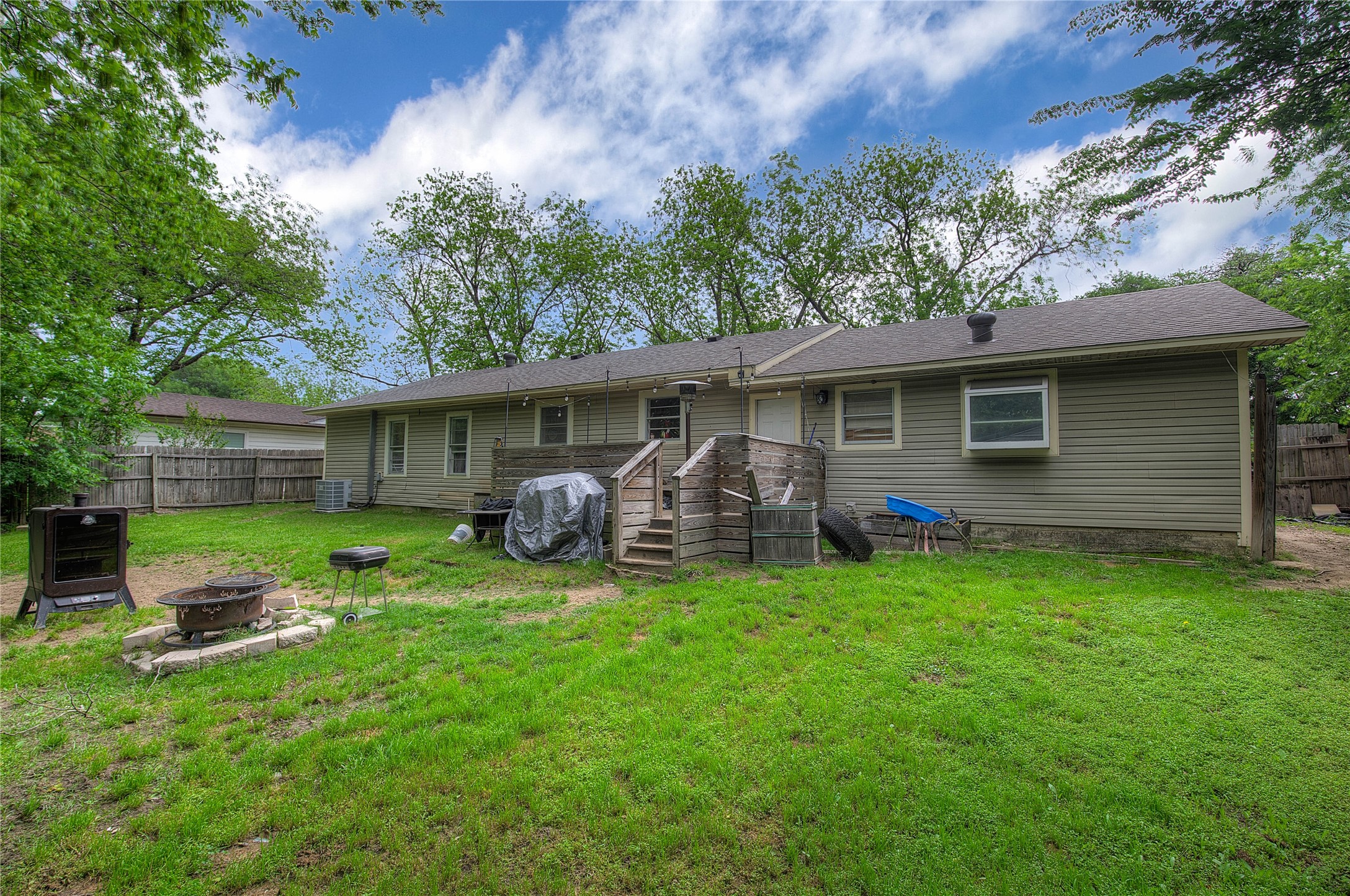 601 N 4th Street Wills Point TX 75169