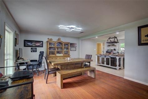 601 N 4th Street Wills Point TX 75169