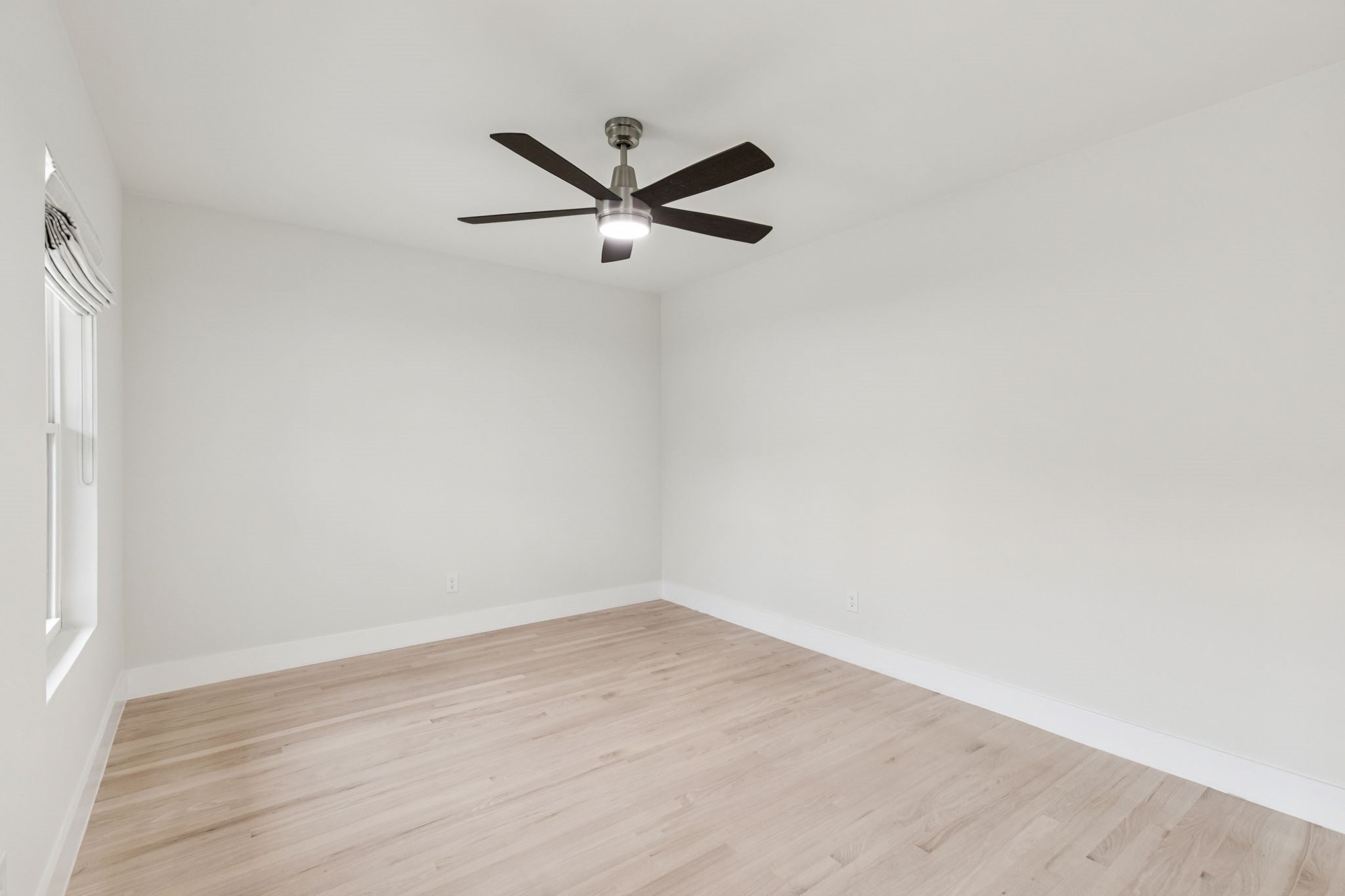 1426 Alaska Avenue Dallas TX 75216